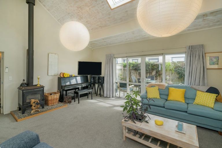 Photo of property in 19 Carina Way, Whitianga, 3510