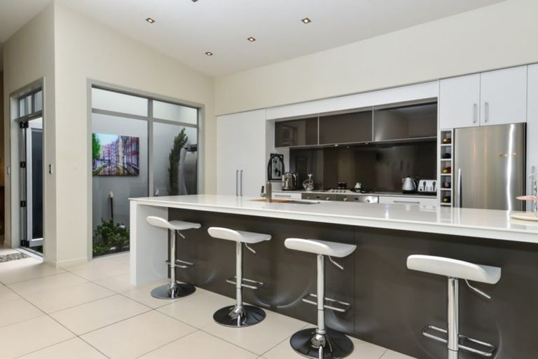 Photo of property in 64 Palliser Drive, Huntington, Hamilton, 3210