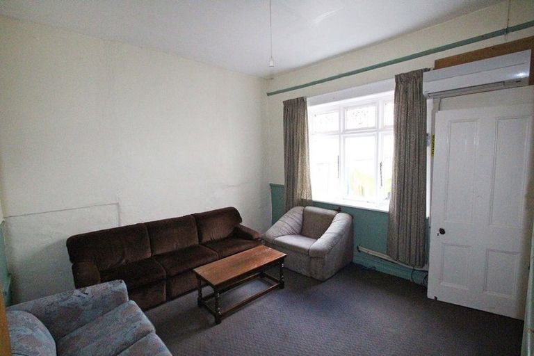 Photo of property in 10 Clyde Street, North Dunedin, Dunedin, 9016