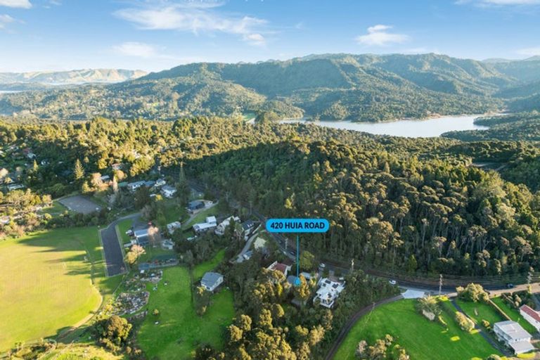 Photo of property in 420 Huia Road, Laingholm, Auckland, 0604