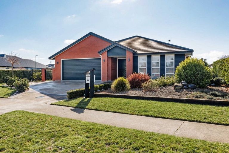 Photo of property in 12 Jarrett Terrace, Leamington, Cambridge, 3432