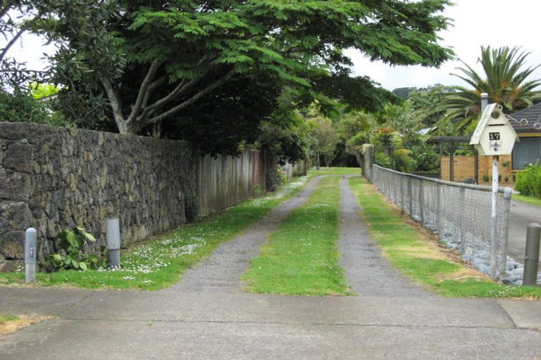 Photo of property in 17 Seaforth Avenue, Mangere Bridge, Auckland, 2022