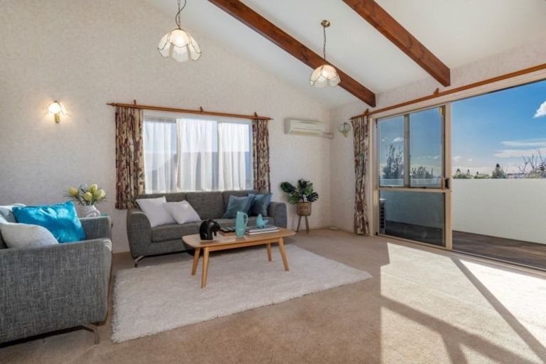 Photo of property in 52a Western Road, Bellevue, Tauranga, 3110