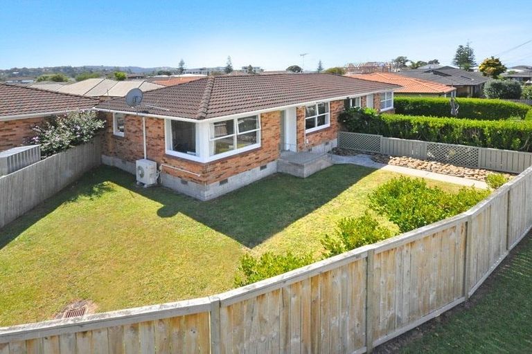 Photo of property in 2/5 Edward Avenue, Otara, Auckland, 2023