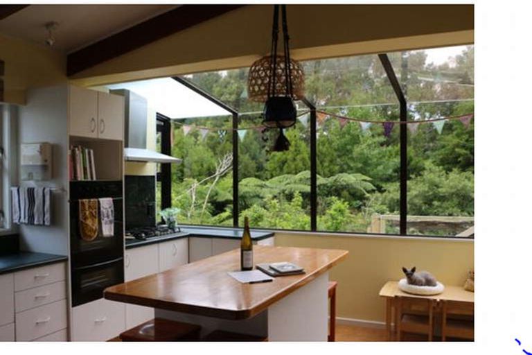 Photo of property in 5 Ratadale Road, Reikorangi, Waikanae, 5391