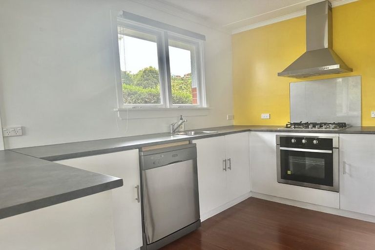 Photo of property in 15 Bell Crescent, Concord, Dunedin, 9018