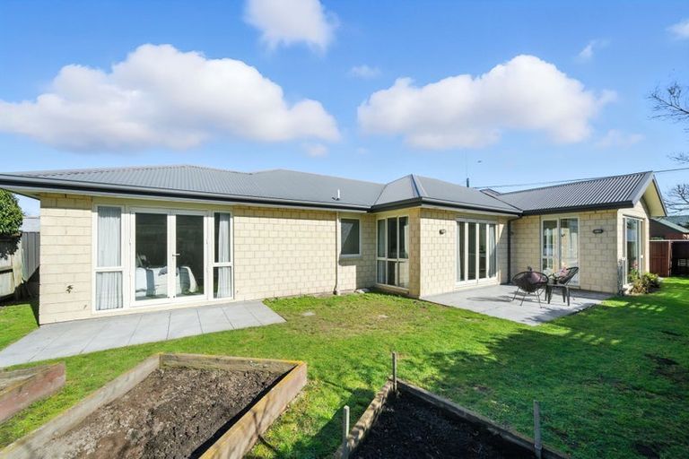 Photo of property in 36 Withells Road, Avonhead, Christchurch, 8042