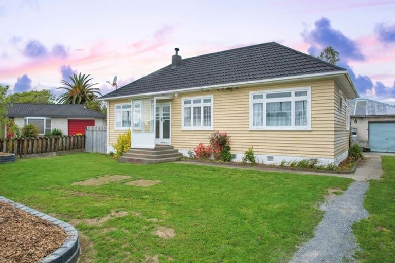 Photo of property in 30 Lemon Street, Otaki, 5512