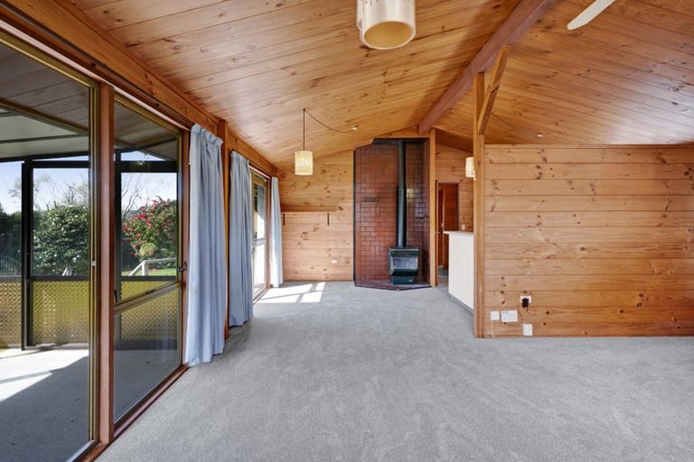 Photo of property in 33 Kowhai Street, Inglewood, 4330