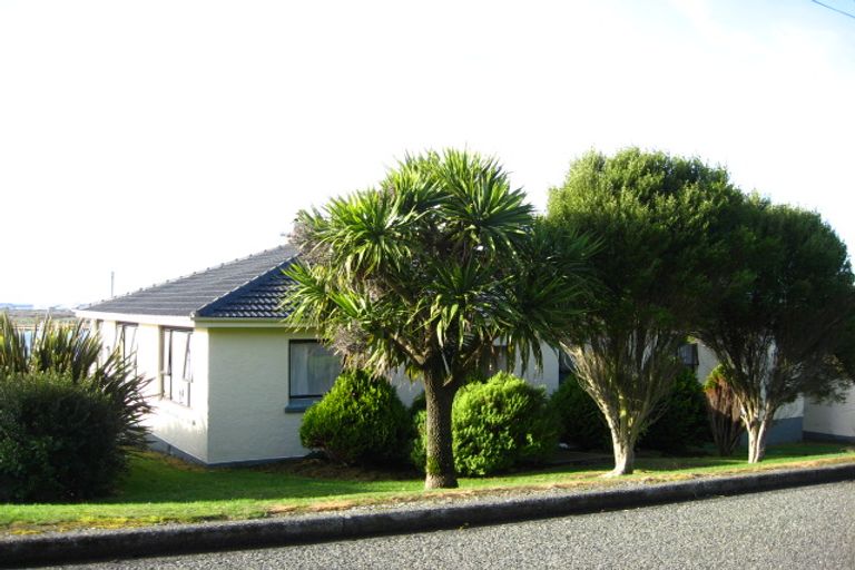 Photo of property in 3 Raymond Street, Bluff, 9814