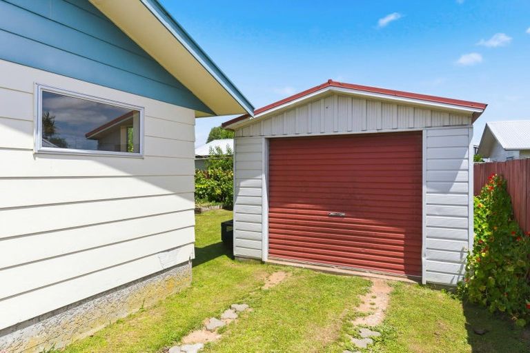 Photo of property in 2 Cargill Street, Levin, 5510