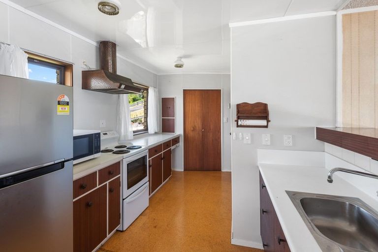 Photo of property in 50 Du Fresne Place, Russell, 0202