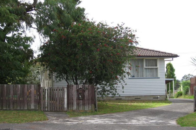 Photo of property in 50 Butterworth Drive, Glendene, Auckland, 0602