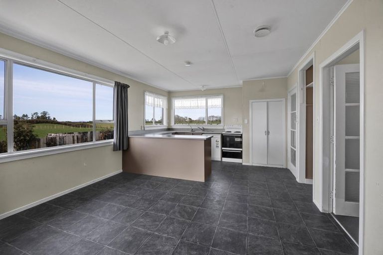 Photo of property in 198 Beaconsfield Road, Midhirst, Stratford, 4394