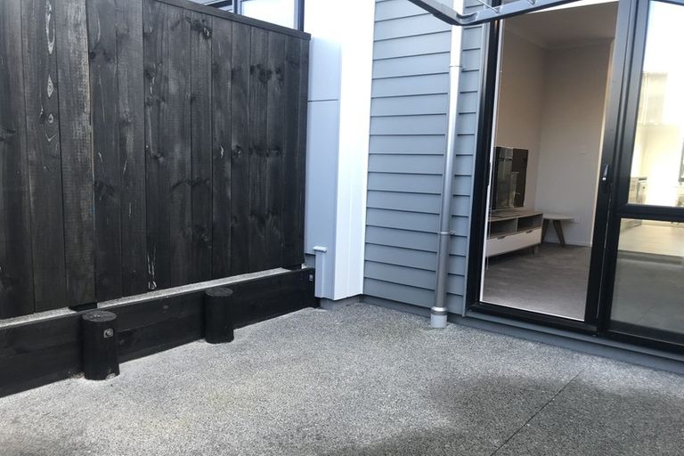 Photo of property in 52 Nugget Avenue, Hobsonville, Auckland, 0616