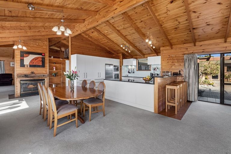 Photo of property in 76 Brick Bay Drive, Sandspit, Warkworth, 0982