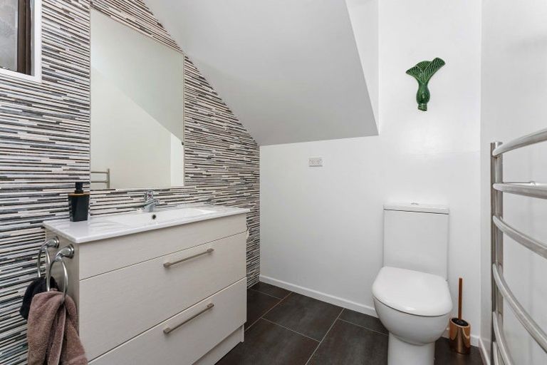 Photo of property in 9 Paretai Grove, Waikanae, 5036