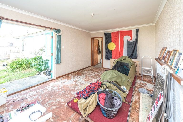 Photo of property in 5 Raupo Street, Castlecliff, Whanganui, 4501