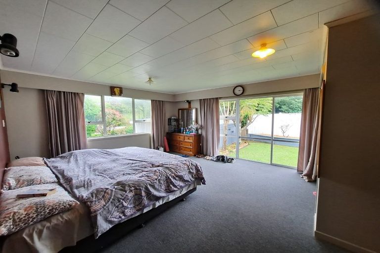 Photo of property in 20 Stuart Place, Blagdon, New Plymouth, 4310