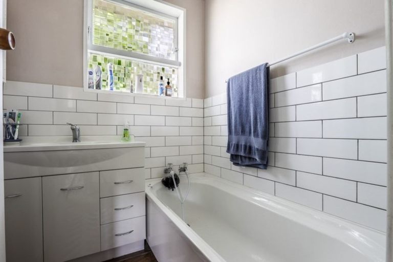 Photo of property in 39 Gray Avenue, Paraparaumu Beach, Paraparaumu, 5032