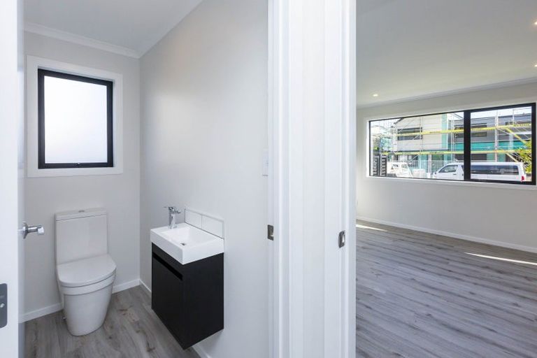 Photo of property in 11 Mawai Hakona Drive, Wallaceville, Upper Hutt, 5018