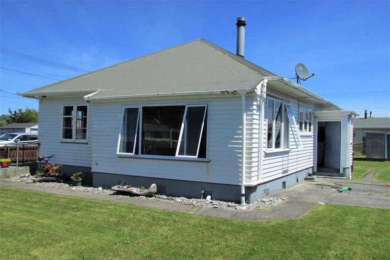 Photo of property in 15 Lynch Street, Cobden, Greymouth, 7802