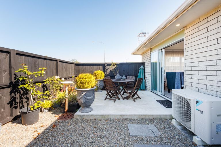 Photo of property in 1/297 Ruahine Street, Terrace End, Palmerston North, 4410