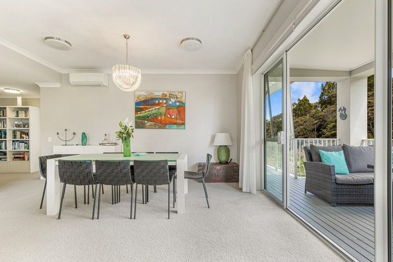 Photo of property in 24 Eaves Bush Parade, Orewa, 0931