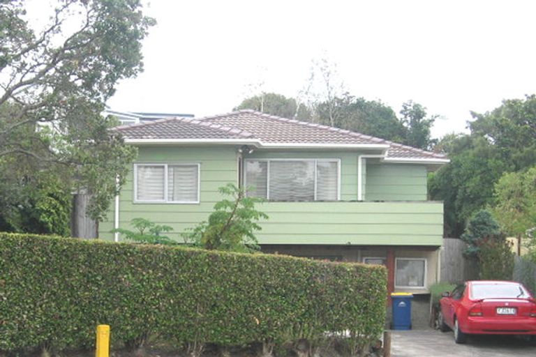 Photo of property in 8 Camrose Place, Glenfield, Auckland, 0629