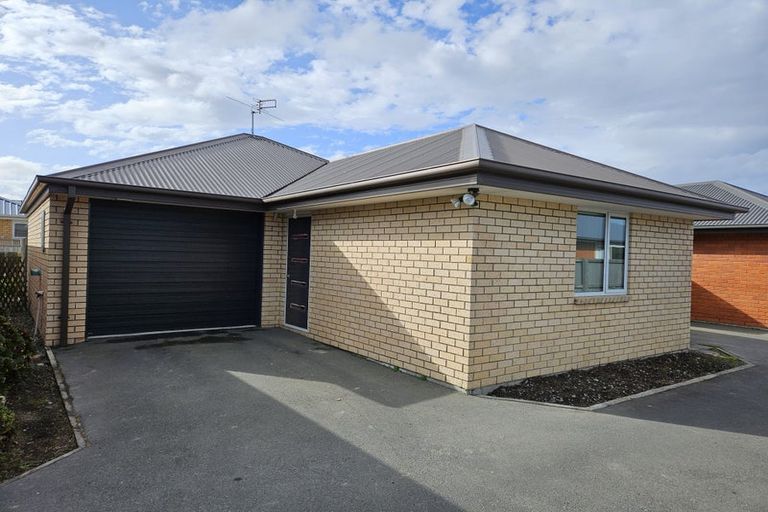 Photo of property in 8c Mortlake Street, Islington, Christchurch, 8042