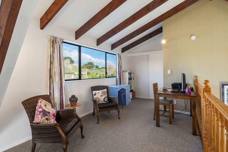 Photo of property in 2 Ono Street, Waikanae Beach, Waikanae, 5036