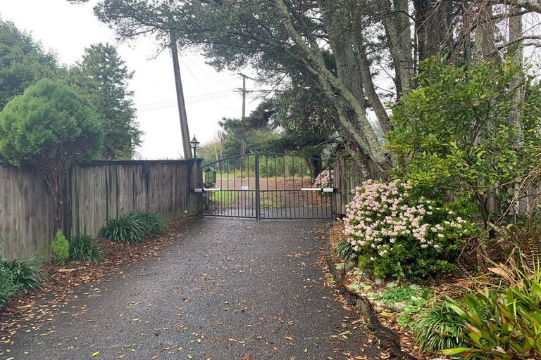 Photo of property in 16 Sinton Road, Hobsonville, Auckland, 0618