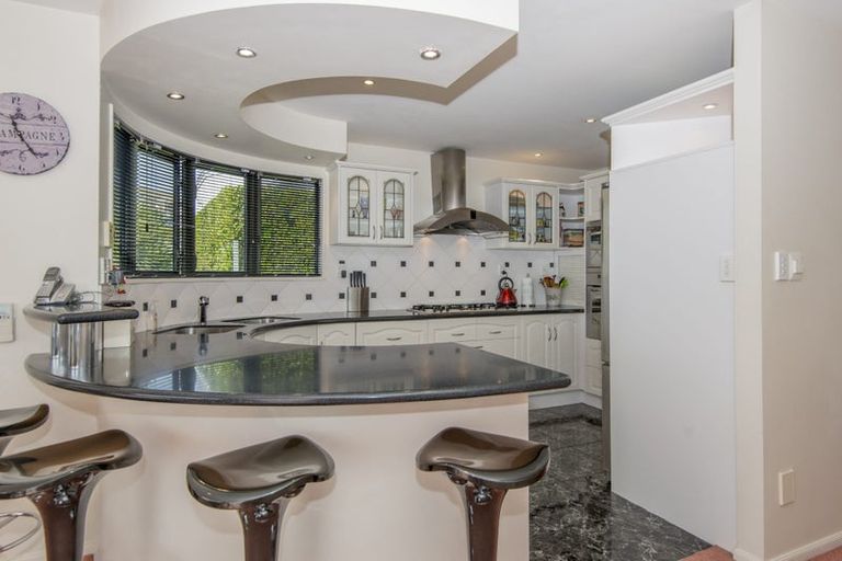 Photo of property in 4 Ledger Lane, Mount Pleasant, Christchurch, 8081