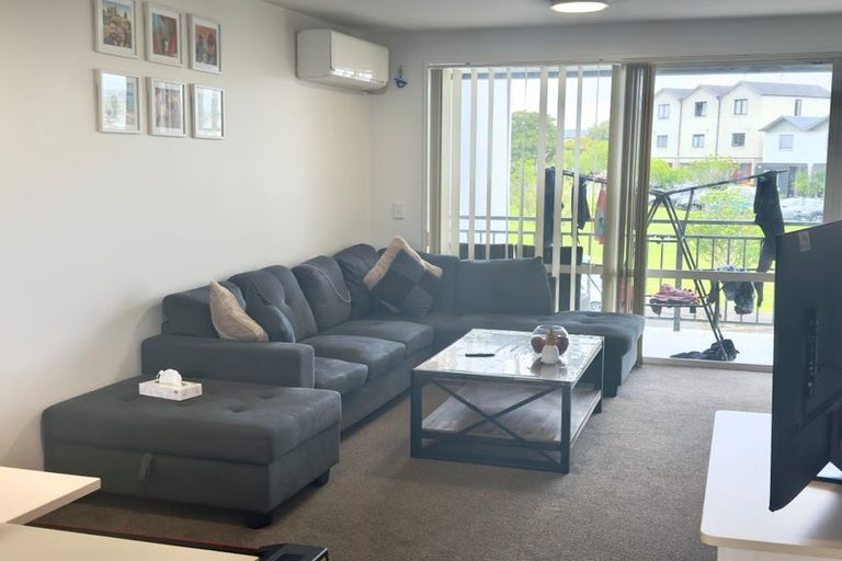 Photo of property in 11 Opito Way, East Tamaki, Auckland, 2013