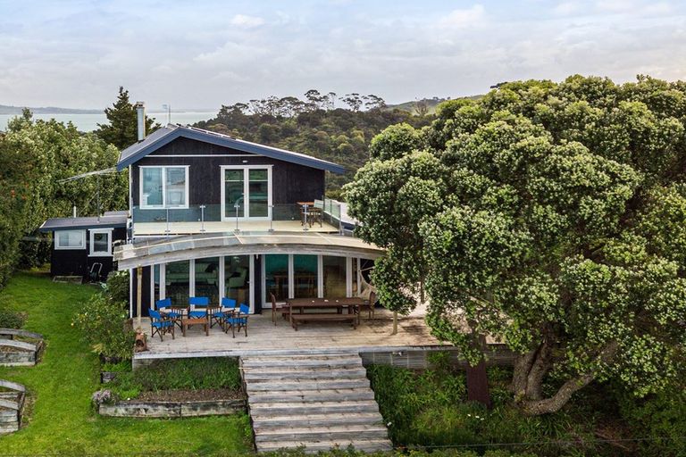 Photo of property in 62 Anzac Road, Waiheke Island, 1971