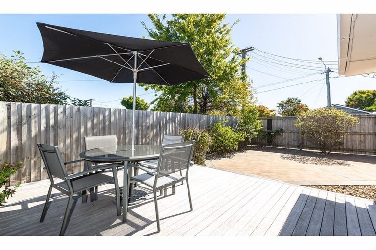 Photo of property in 1/38 North Avon Road, Richmond, Christchurch, 8013