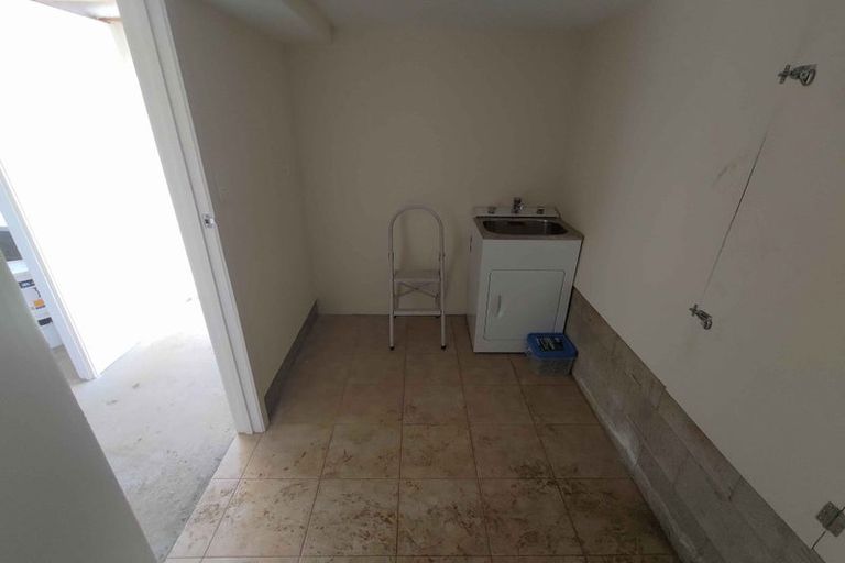 Photo of property in 4 Butterworth Avenue, Opaheke, Papakura, 2113