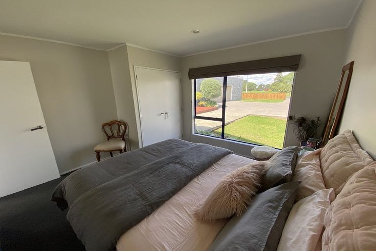 Photo of property in 121 Torkar Road, Clarks Beach, 2122