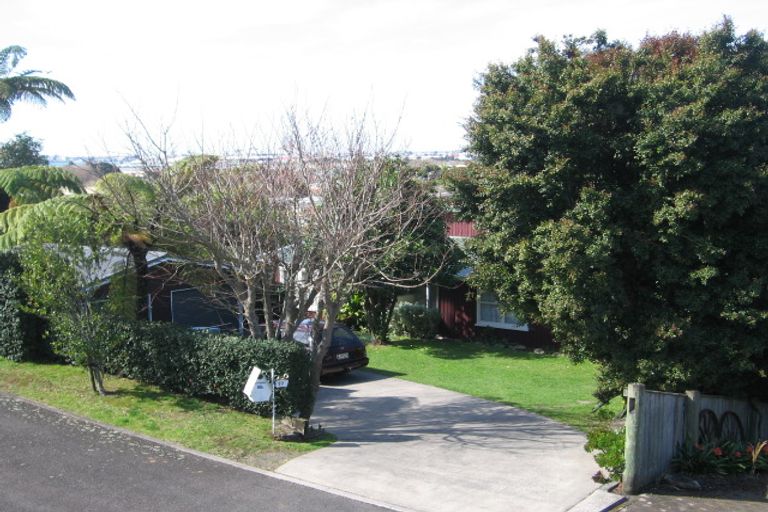Photo of property in 72 Hinewa Road, Otumoetai, Tauranga, 3110