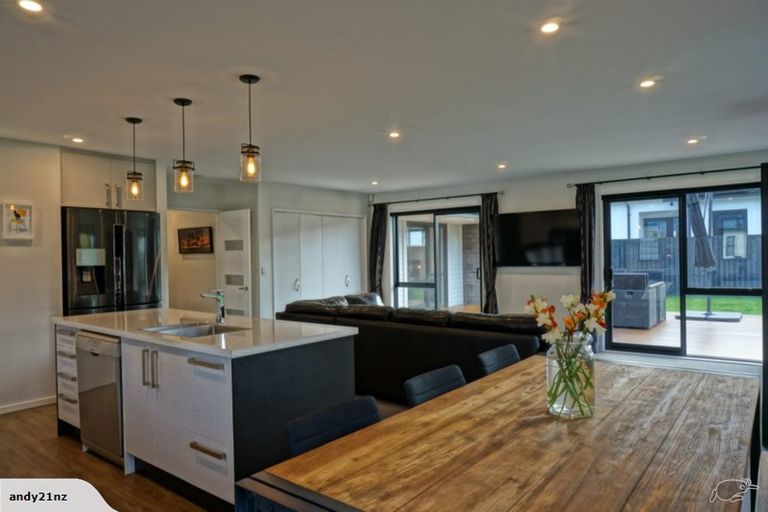 Photo of property in 10 Kohunga Crescent, Bottle Lake, Christchurch, 8083