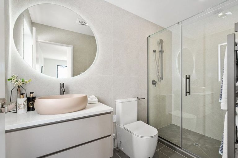 Photo of property in 12d Rewi Street, Torbay, Auckland, 0630