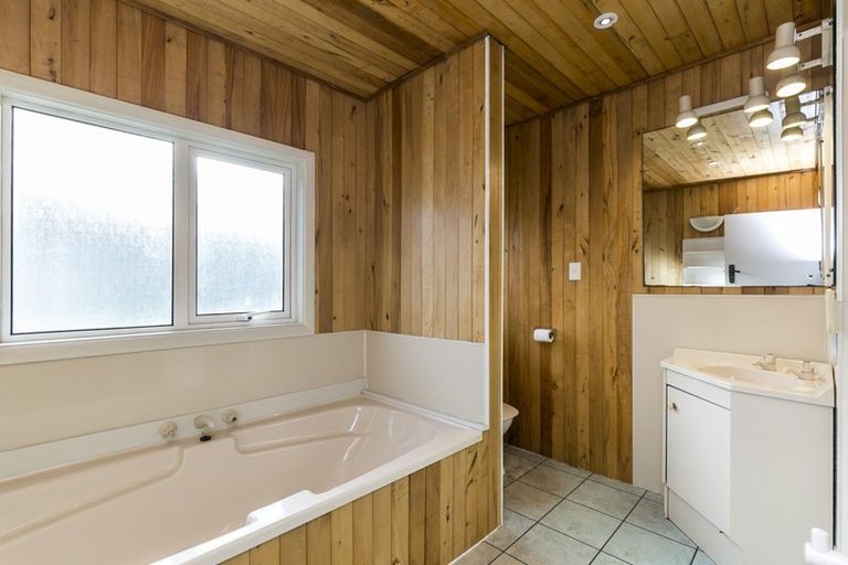 Photo of property in 1072 Makara Road, Makara Beach, Karori, 6972