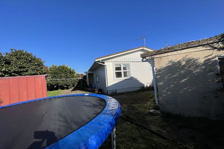 Photo of property in 27 Raleigh Street, Waitara, 4320