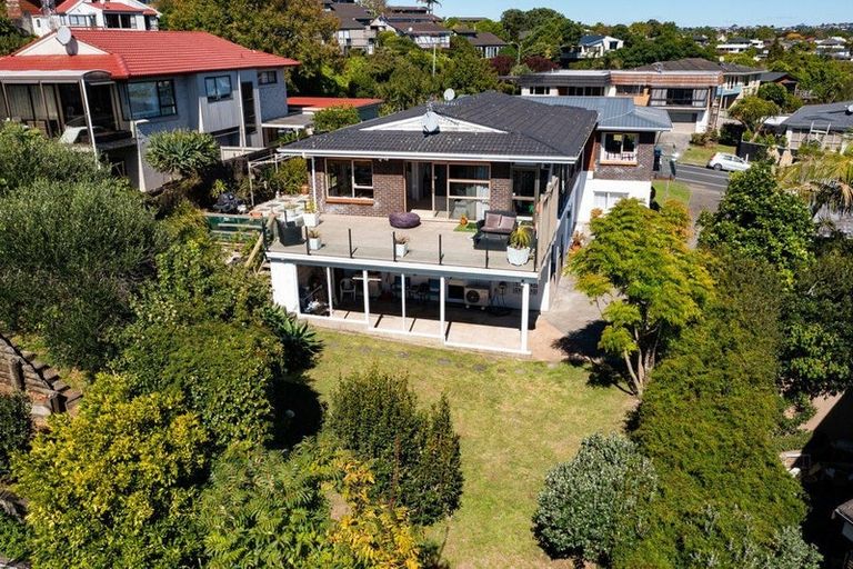 Photo of property in 2/89 Takutai Avenue, Half Moon Bay, Auckland, 2012