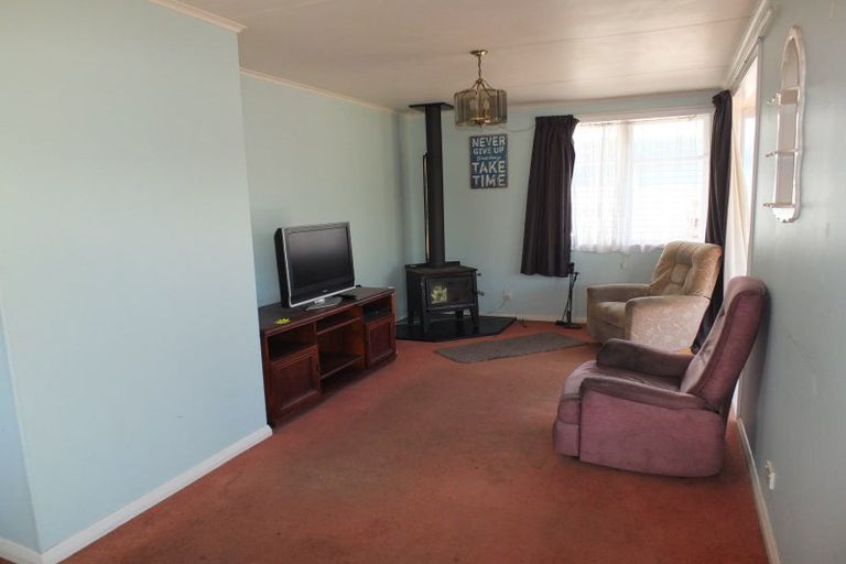 Photo of property in 5 Norbiton Road, Foxton, 4814