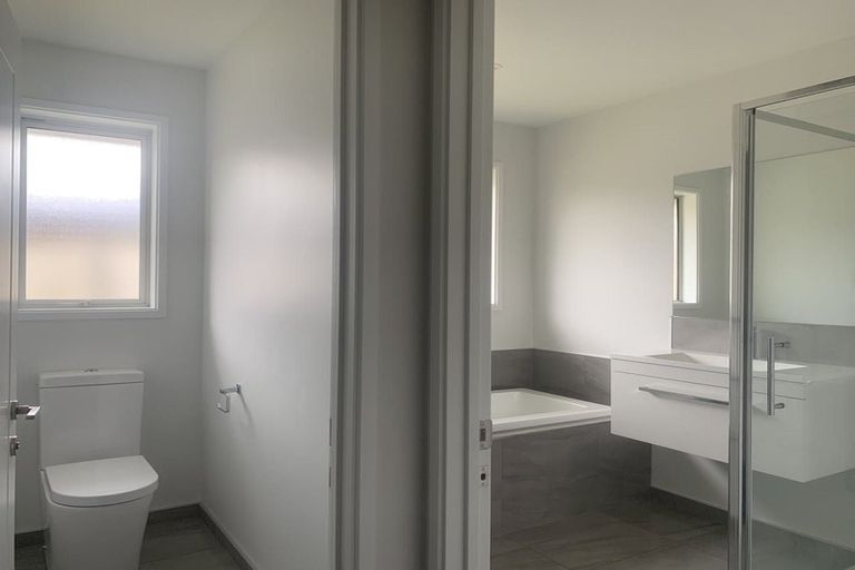 Photo of property in 18 Miskell Street, Pegasus, 7612