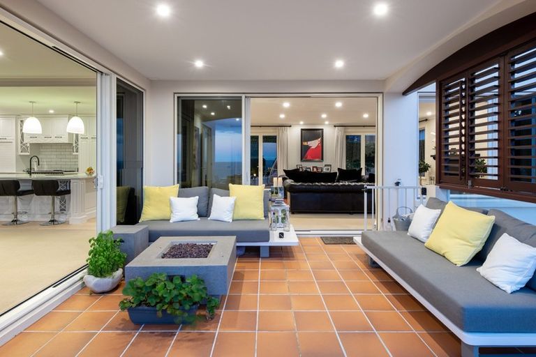 Photo of property in 375 Beach Road, Mairangi Bay, Auckland, 0630