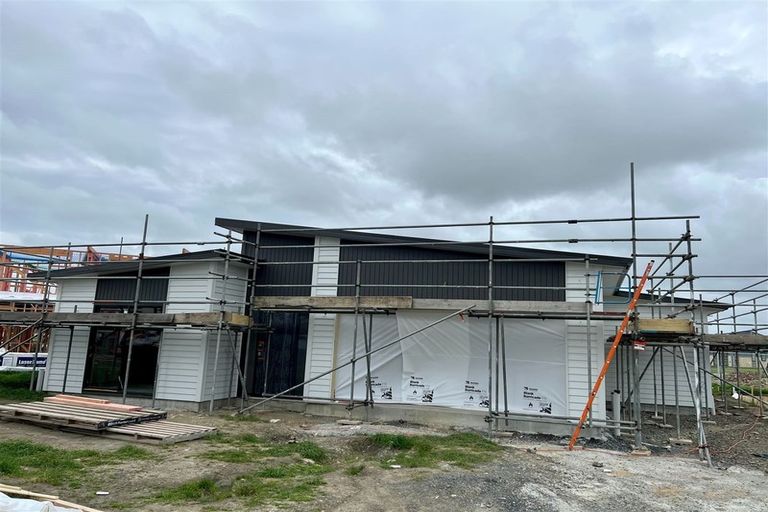 Photo of property in 7 Korowhiti Road, Clarks Beach, 2122