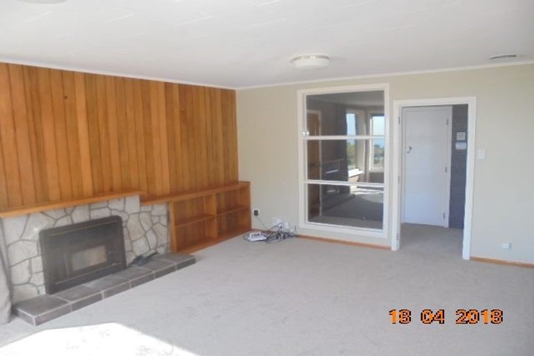Photo of property in 12 Kapekape Place, Pukerua Bay, 5026