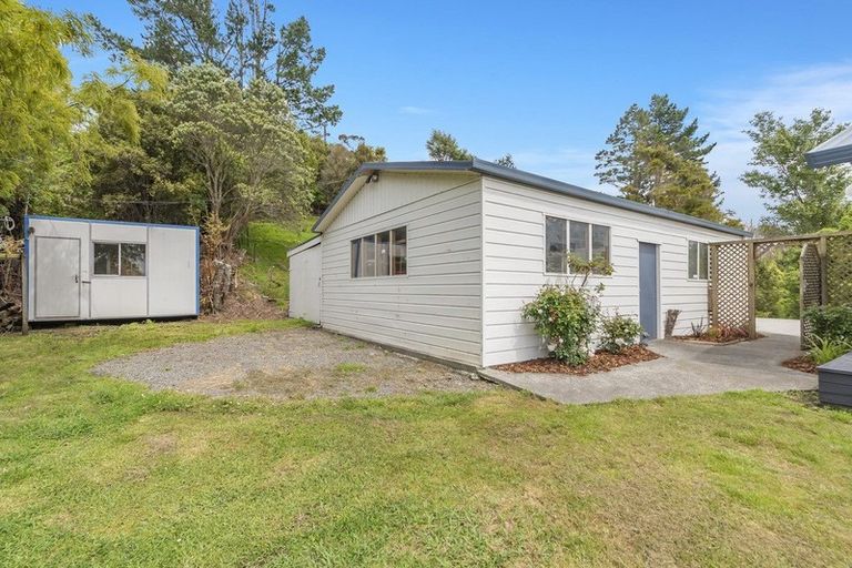 Photo of property in 822 Ponga Road, Opaheke, Papakura, 2584